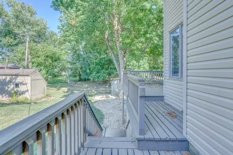 Exterior - 412 Jay Dr, Mount Vernon, IL 62864 photo 11 of 15