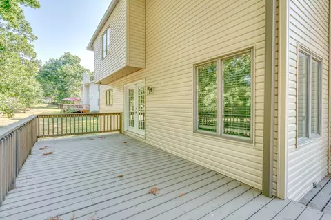 Exterior - 412 Jay Dr, Mount Vernon, IL 62864 photo 12 of 15