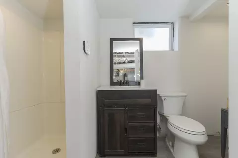 Bath - 807 S Morris Ave, Bloomington, IL 61701 photo 3 of 3