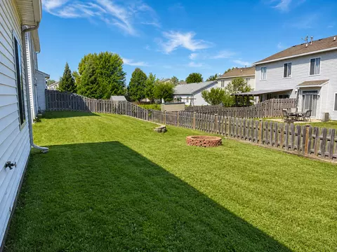 Exterior - 4205 Dillon St, Plano, IL 60545 photo 6 of 7