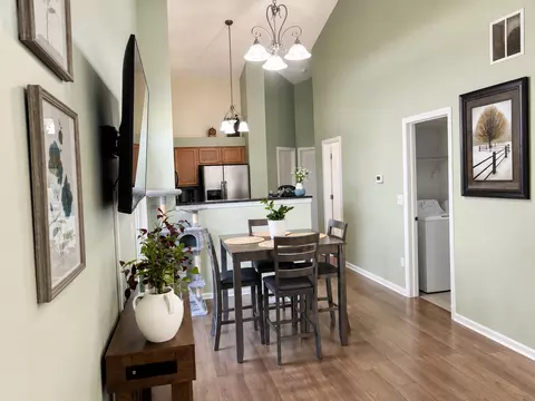 Dining - 4205 Dillon St, Plano, IL 60545 photo 1 of 3