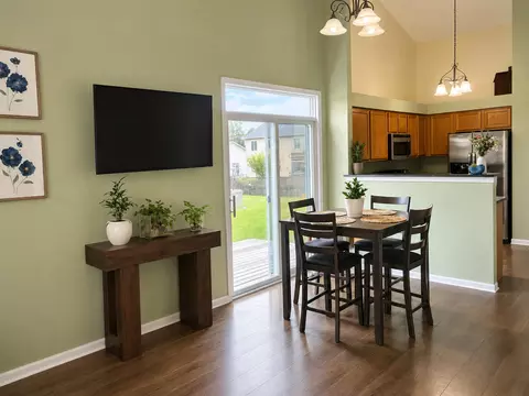 Dining - 4205 Dillon St, Plano, IL 60545 photo 3 of 3