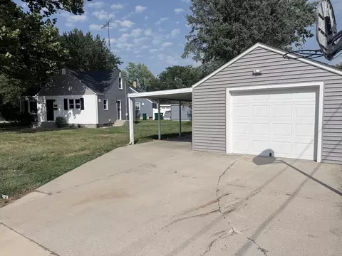 Exterior - 1330 Lennington Cir, Kankakee, IL 60901 photo 6 of 6