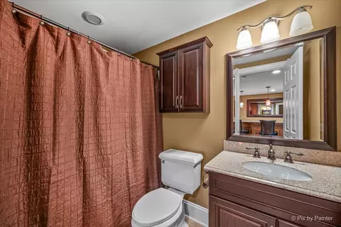 Bath - 131 Katrina Ln, Algonquin, IL 60102 photo 4 of 4