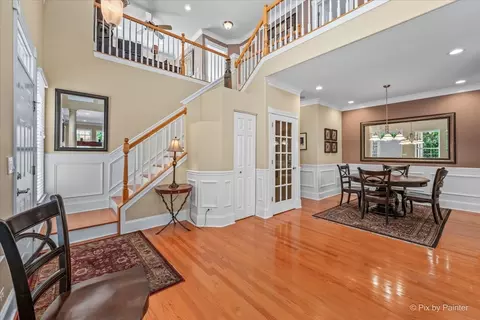 Entry Way - 131 Katrina Ln, Algonquin, IL 60102 photo 4 of 7