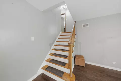 Entry Way - 390 Bartram Rd, Riverside, IL 60546 photo 3 of 3