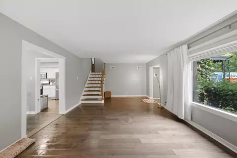 Living - 390 Bartram Rd, Riverside, IL 60546 photo 6 of 7