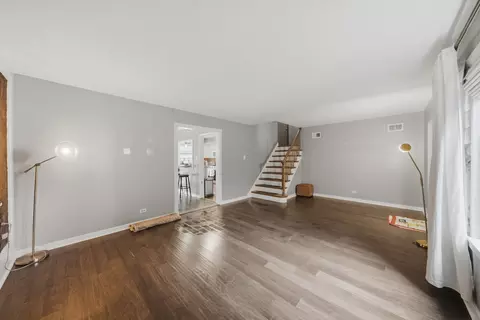 Living - 390 Bartram Rd, Riverside, IL 60546 photo 3 of 7