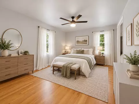 Bedroom - 390 Bartram Rd, Riverside, IL 60546 photo 3 of 8