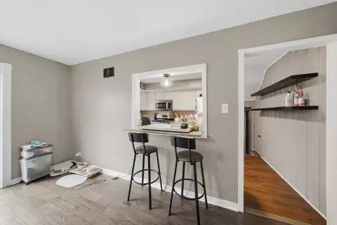 Entry Way - 390 Bartram Rd, Riverside, IL 60546 photo 1 of 3
