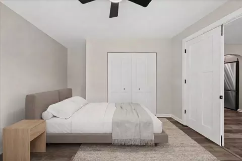 Bedroom - 28622 W Edgewood Ave, Cary, IL 60013 photo 1 of 5