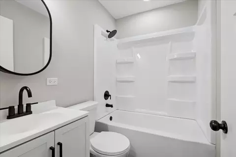 Bath - 28622 W Edgewood Ave, Cary, IL 60013 photo 1 of 2