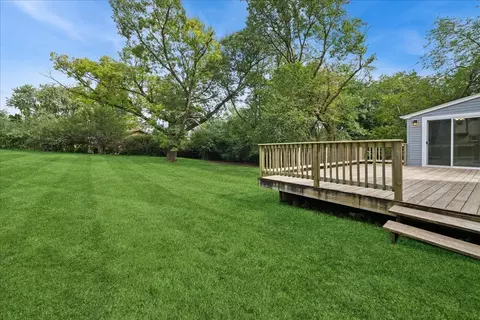 Exterior - 28622 W Edgewood Ave, Cary, IL 60013 photo 4 of 8