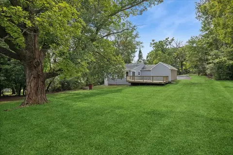 Exterior - 28622 W Edgewood Ave, Cary, IL 60013 photo 7 of 8