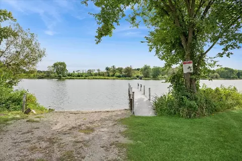 View/Area - 28622 W Edgewood Ave, Cary, IL 60013 photo 1 of 2