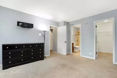 Bedroom - 17817 Stonebridge Dr, Hazel Crest, IL 60429 photo 2 of 5