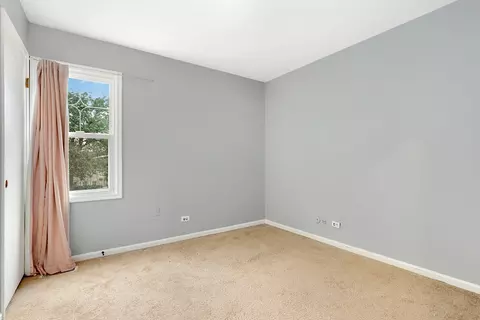 Bedroom - 17817 Stonebridge Dr, Hazel Crest, IL 60429 photo 5 of 5