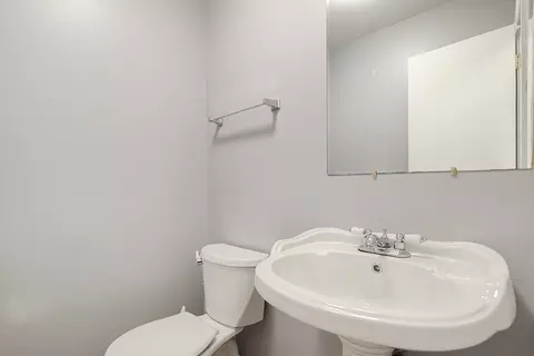 Bath - 17817 Stonebridge Dr, Hazel Crest, IL 60429 photo 1 of 3