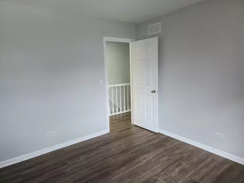 Other - 1350 S Lorraine Rd #E, Wheaton, IL 60189 photo 5 of 8