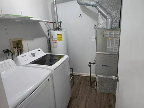 Other - 1350 S Lorraine Rd #E, Wheaton, IL 60189 photo 2 of 8