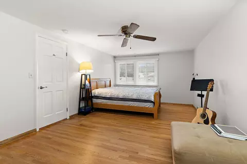 Bedroom - 4 Harrogate On Oxford, Rolling Meadows, IL 60008 photo 3 of 3
