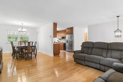 Other - 1120 Valley Stream Dr, Wheeling, IL 60090 photo 1 of 5