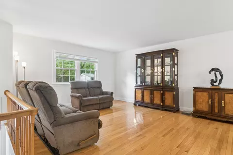 Living - 1120 Valley Stream Dr, Wheeling, IL 60090 photo 1 of 3