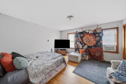 Bedroom - 731 E 88th Pl, Chicago, IL 60619 photo 1 of 3