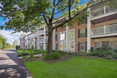 Exterior - 5500 Carriageway Dr #309, Rolling Meadows, IL 60008 photo 2 of 6
