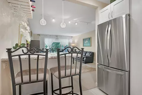 Kitchen - 5500 Carriageway Dr #309, Rolling Meadows, IL 60008 photo 2 of 4