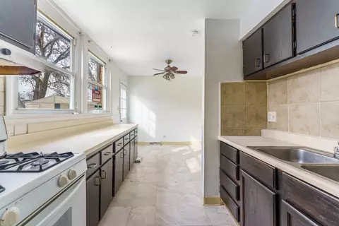 1370 Fargo Ave #E, Des Plaines, IL 60018 photo 6