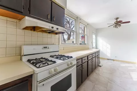1370 Fargo Ave #E, Des Plaines, IL 60018 photo 8
