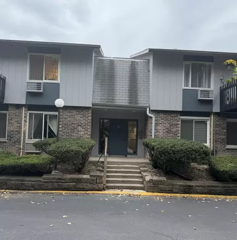 916 E Old Willow Rd #102, Prospect Heights, IL 60070