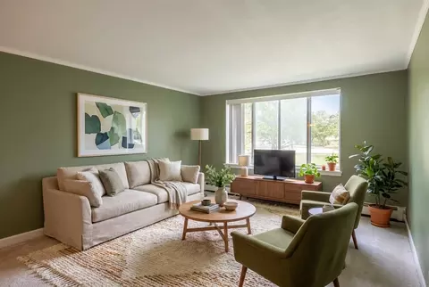 Living - Undisclosed, Hoffman Estates, IL 60169 photo 2 of 4