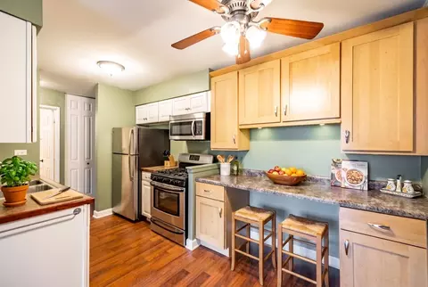 Kitchen - Undisclosed, Hoffman Estates, IL 60169 photo 1 of 6