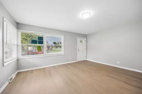 Living - 16207 Marshfield Ave, Markham, IL 60428 photo 8 of 8