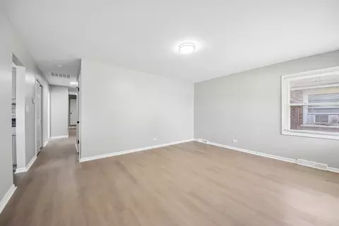 Living - 16207 Marshfield Ave, Markham, IL 60428 photo 7 of 8