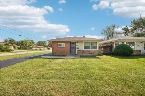 Exterior - 16207 Marshfield Ave, Markham, IL 60428 photo 3 of 4
