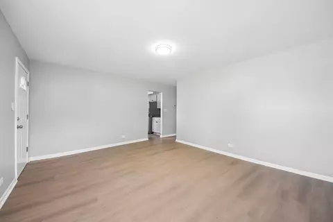 Living - 16207 Marshfield Ave, Markham, IL 60428 photo 6 of 8