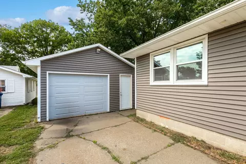 Other - 356 16th St, Silvis, IL 61282 photo 4 of 5