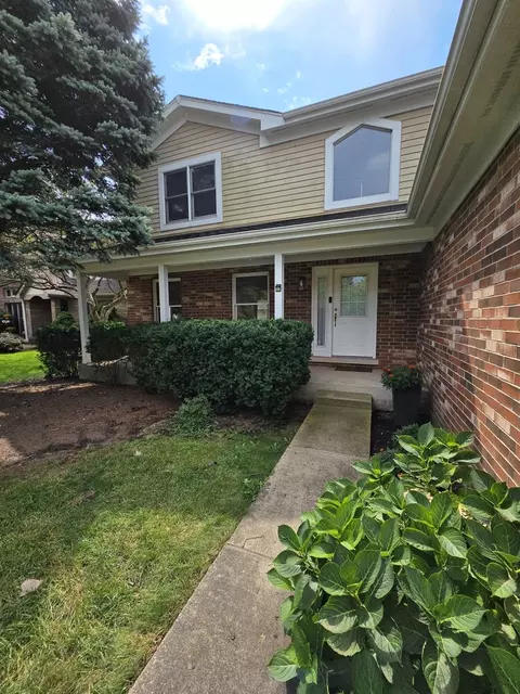 Exterior - 2103 E Seminole Ln, Mount Prospect, IL 60056 photo 3 of 8