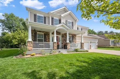 9 Lake Vista Ct, Lake Villa, IL 60046