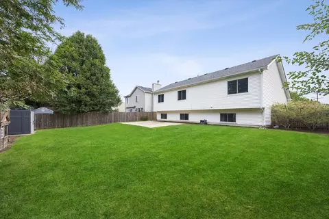 Exterior - 2007 Gray Hawk Dr, Plainfield, IL 60586 photo 3 of 3
