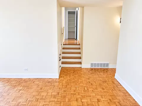 Living - Undisclosed, Hazel Crest, IL 60429 photo 4 of 5