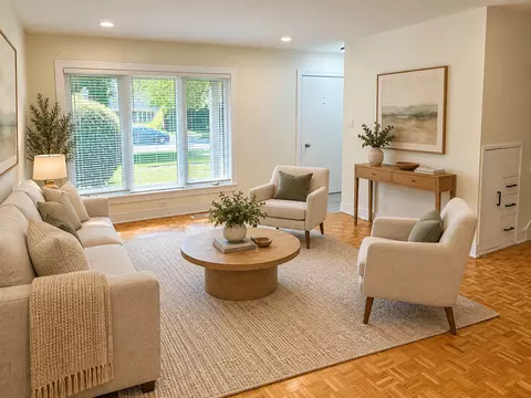 Living - Undisclosed, Hazel Crest, IL 60429 photo 2 of 5