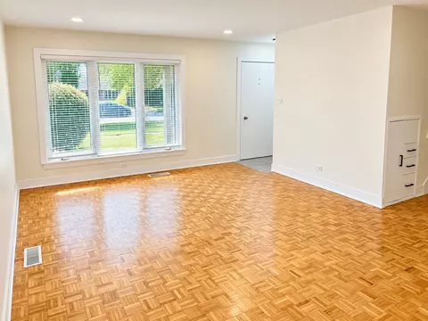 Living - Undisclosed, Hazel Crest, IL 60429 photo 1 of 5