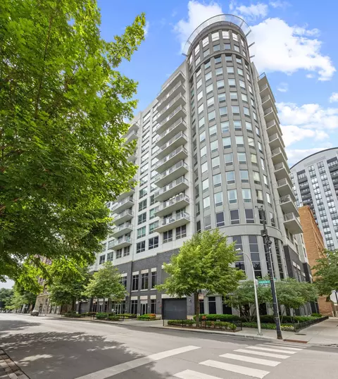 421 W Huron St #908, Chicago, IL 60654