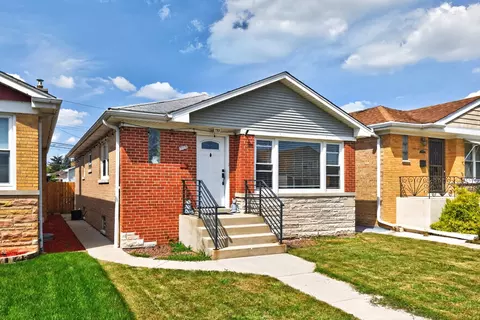 5440 N Mobile Ave, Chicago, IL 60630