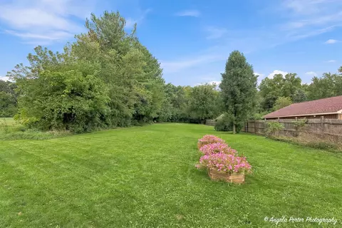 Exterior - 3848 E Solon Rd, Richmond, IL 60071 photo 2 of 6