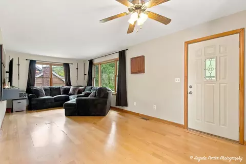 Living - 3848 E Solon Rd, Richmond, IL 60071 photo 1 of 2